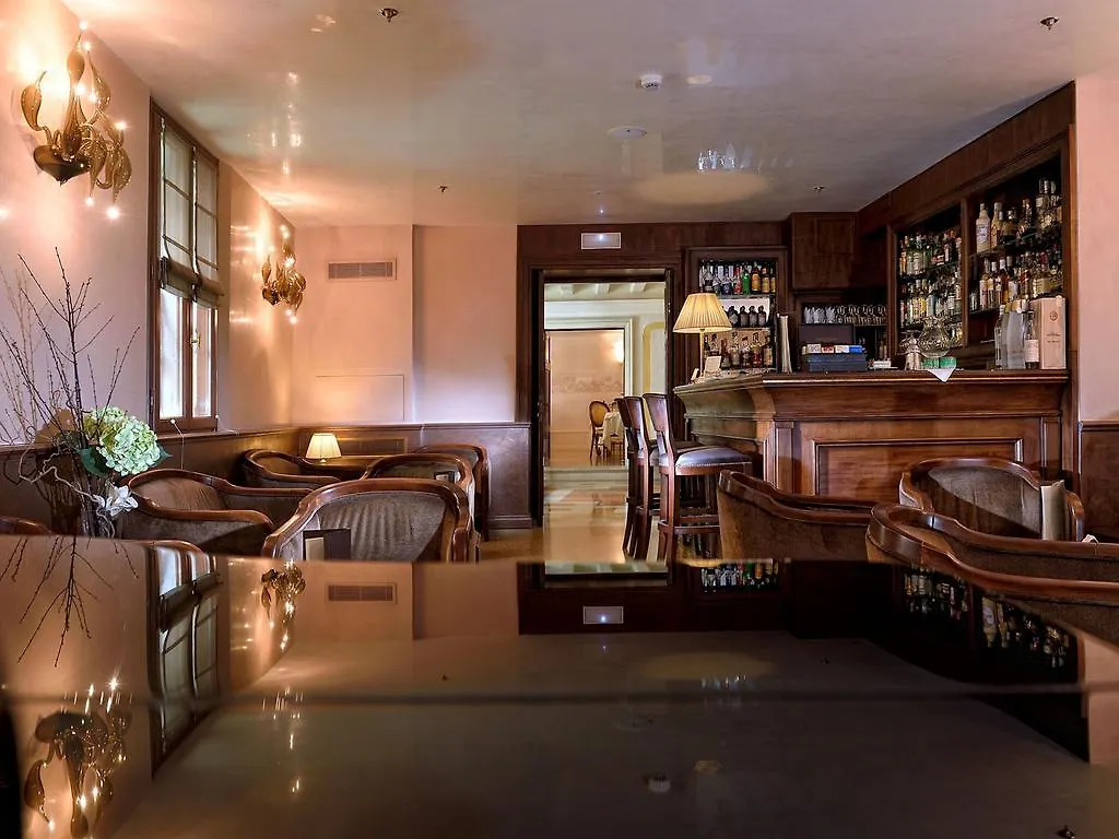 Hotel Ai Reali - Small Luxury Hotels Of The World Venice 4*,  Italy