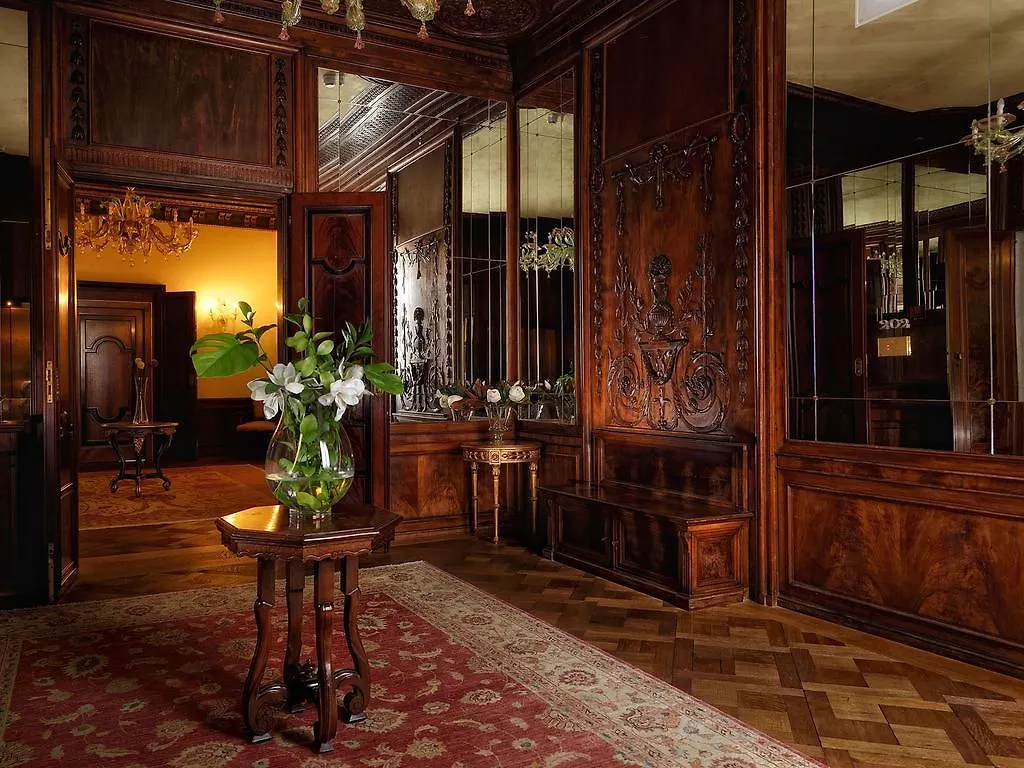 Hotel Ai Reali - Small Luxury Hotels Of The World Venedik 4*,