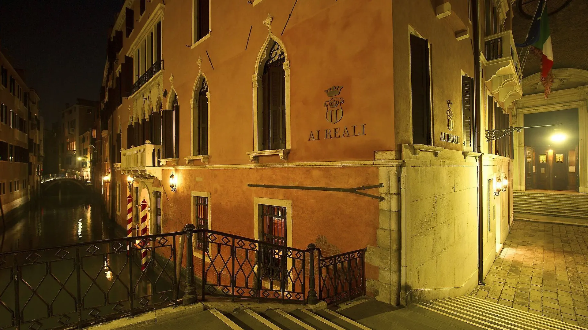Hotel Ai Reali - Small Luxury Hotels Of The World Venedik İtalya
