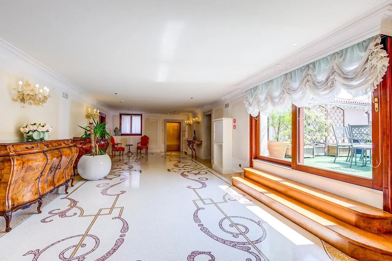 Hotel Ai Reali - Small Luxury Hotels Of The World Venedik