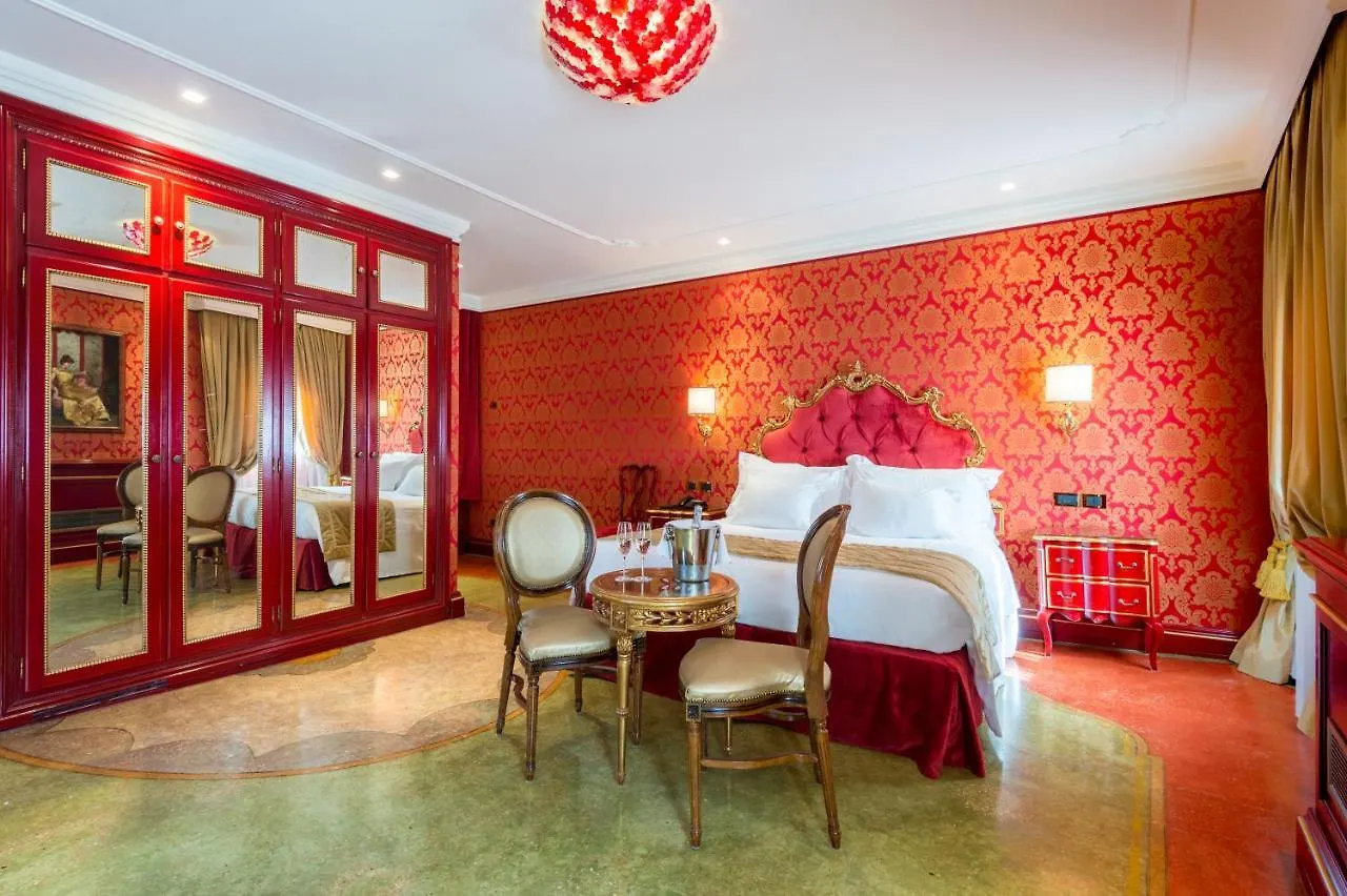 Hotel Ai Reali - Small Luxury Hotels Of The World Venedik İtalya